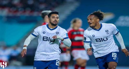 مدرب الهلال يستبعد 3 من نجوم الفريق أمام ضمك في الدوري السعودي